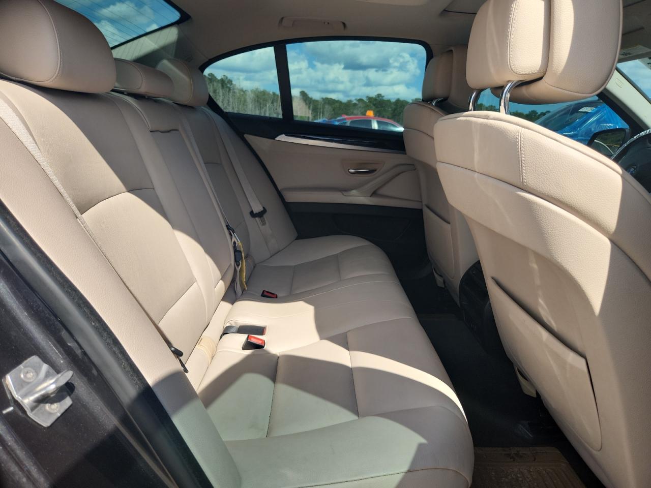 2013 BMW 528 Xi VIN: WBAXH5C55DDW15425 Lot: 62383595