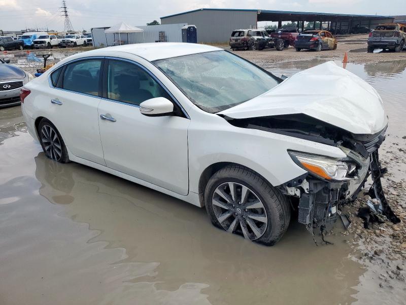  NISSAN ALTIMA 2018 Белы