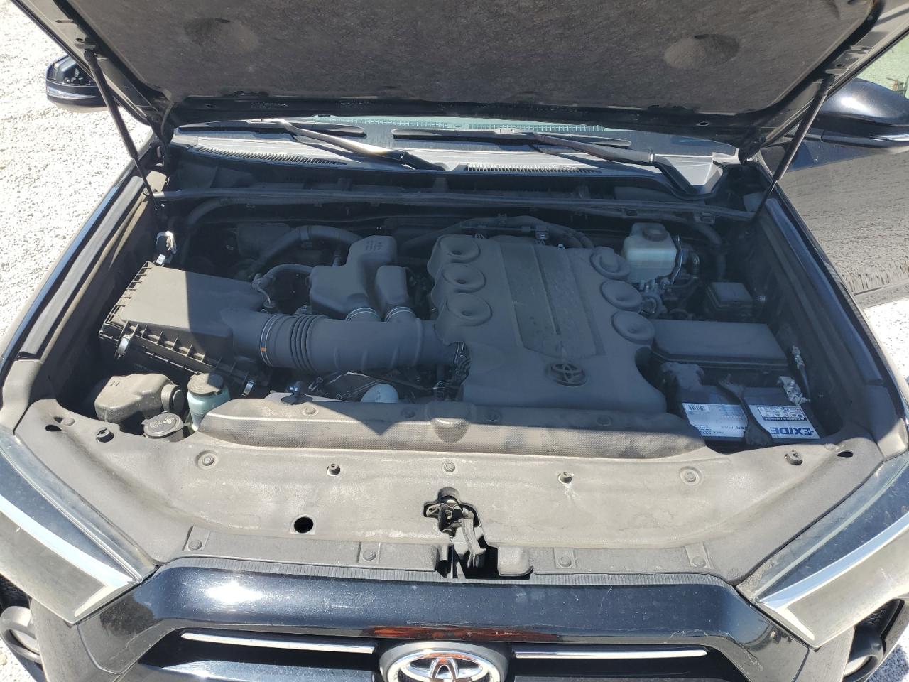 2020 Toyota 4Runner Sr5/Sr5 Premium VIN: JTEBU5JR4L5811522 Lot: 63627365