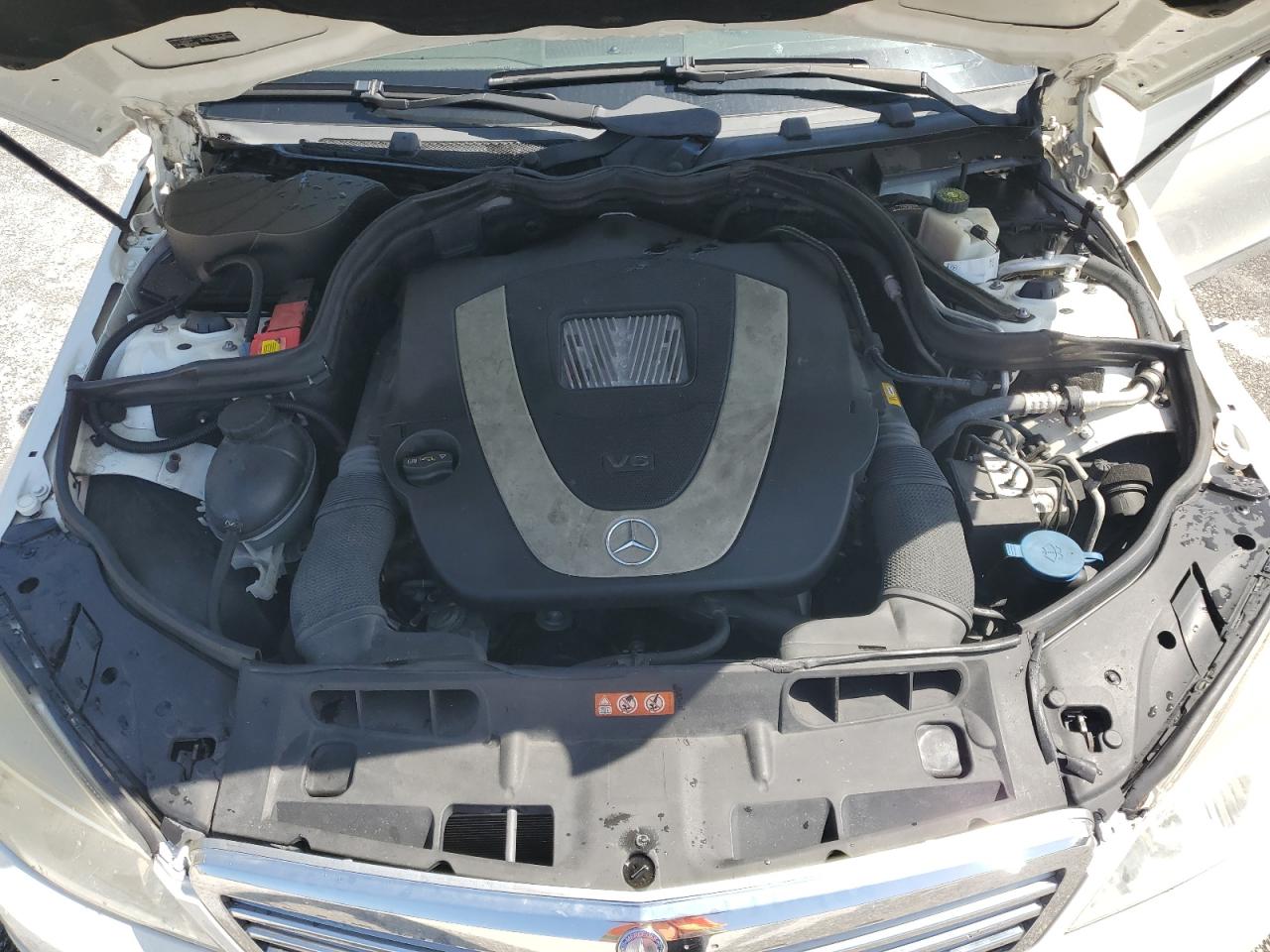 2010 Mercedes-Benz C 300 VIN: WDDGF5EB2AR105498 Lot: 65011595