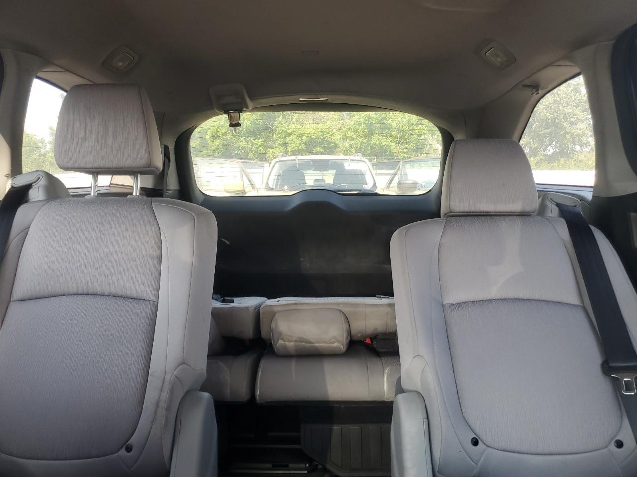 2018 Honda Odyssey Lx VIN: 5FNRL6H28JB075975 Lot: 65551535