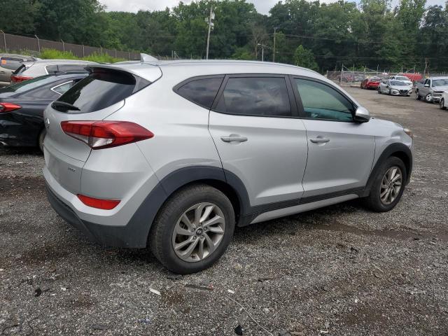  HYUNDAI TUCSON 2018 Серебристый