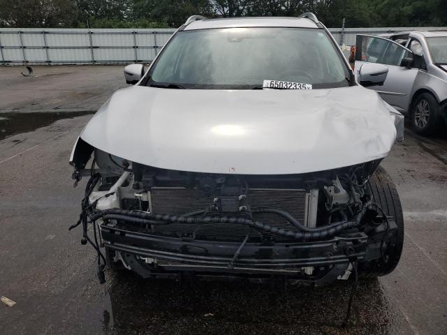  NISSAN ROGUE 2017 Silver