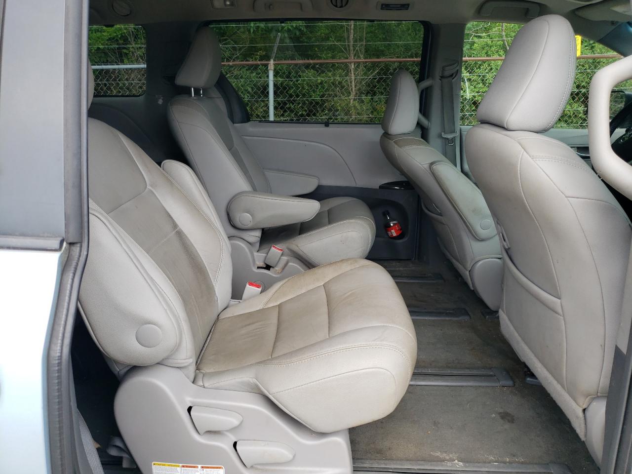 2015 Toyota Sienna Xle VIN: 5TDDK3DC3FS101573 Lot: 65217565