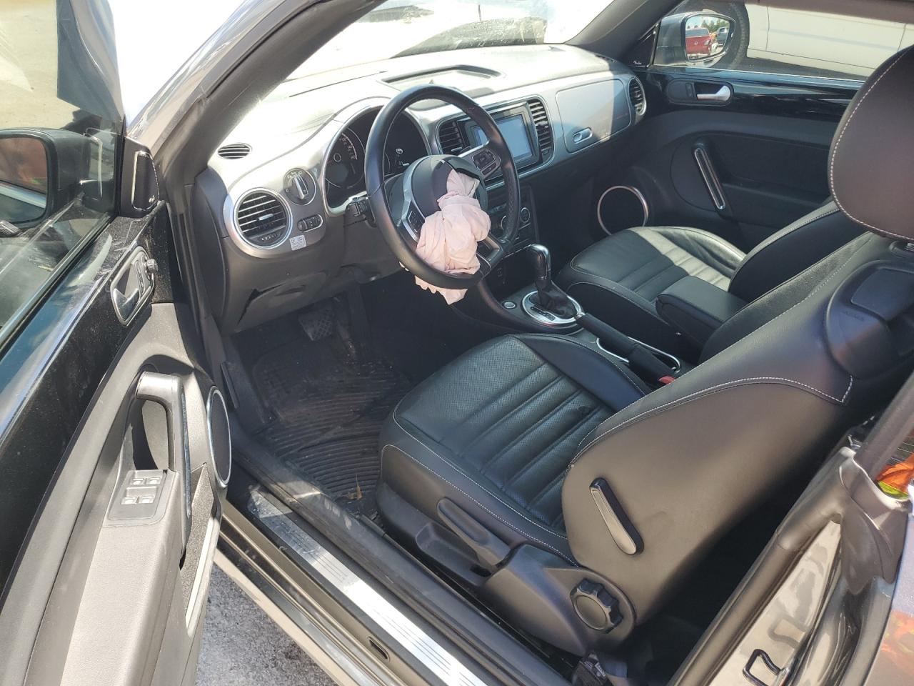 2014 Volkswagen Beetle VIN: 3VW5L7AT7EM817465 Lot: 65702455