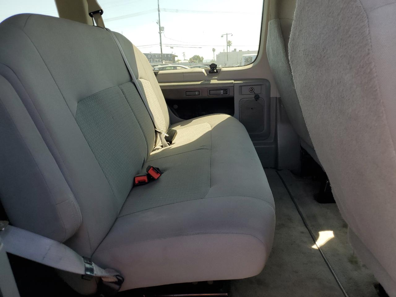 2014 Ford Econoline E350 Super Duty Wagon VIN: 1FBSS3BL4EDA85358 Lot: 62875725
