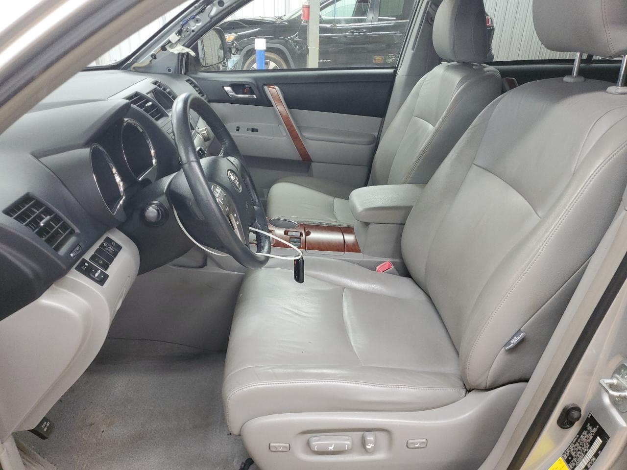 2008 Toyota Highlander Limited VIN: JTEDS42A382021977 Lot: 64316015