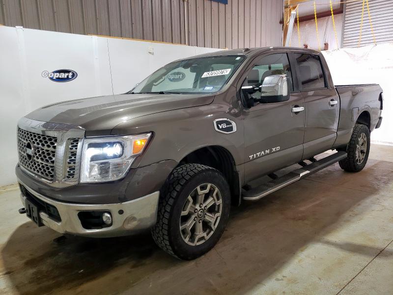  NISSAN TITAN 2018 Szary