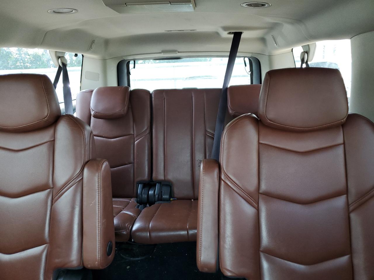 2017 Cadillac Escalade Esv Luxury VIN: 1GYS4HKJXHR352327 Lot: 64694685