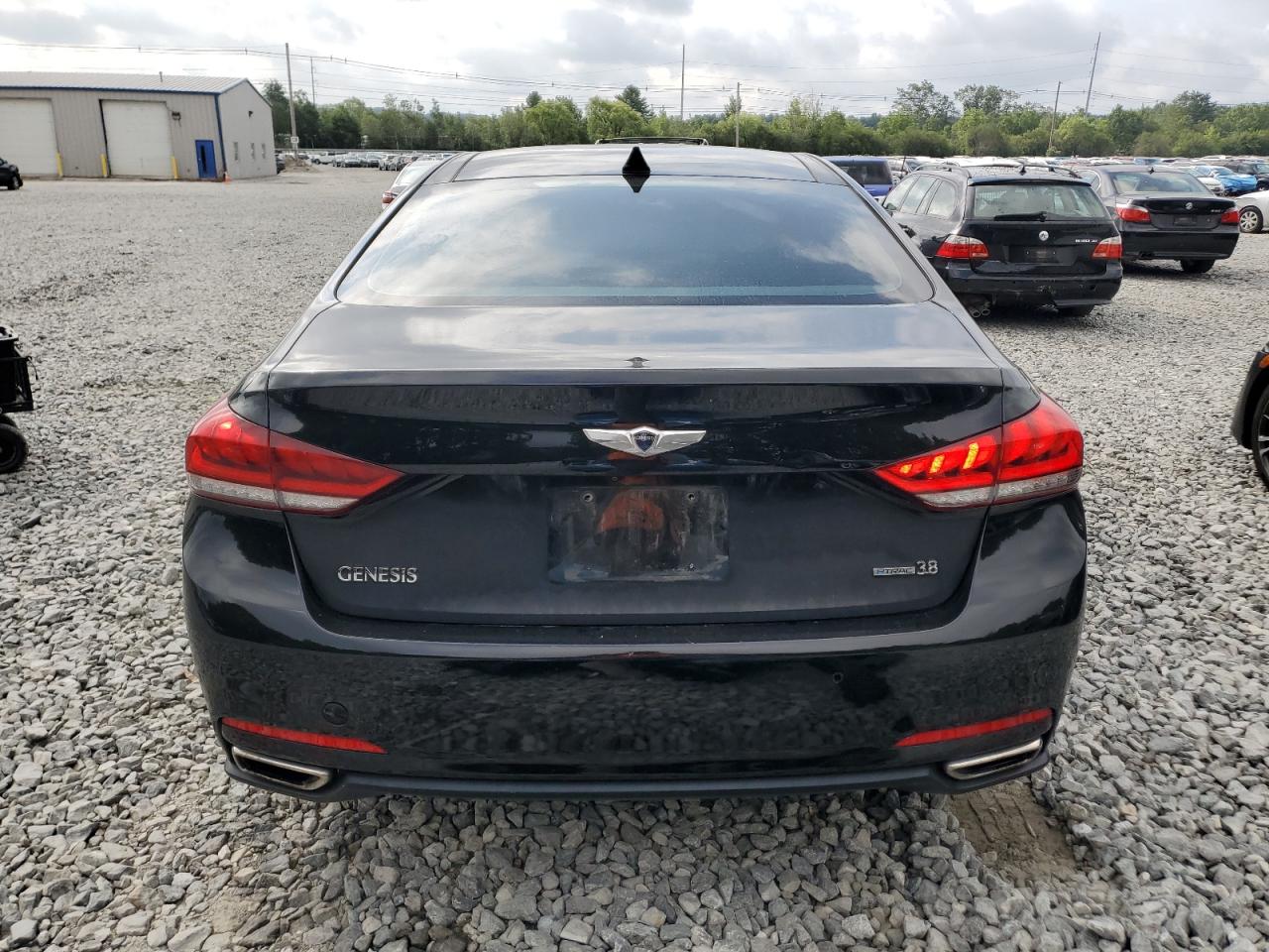 2016 Hyundai Genesis 3.8L VIN: KMHGN4JE6GU107702 Lot: 64600985