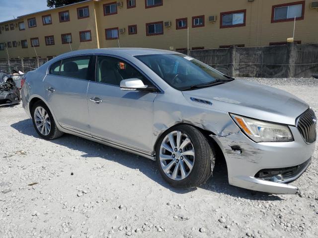  BUICK LACROSSE 2016 Srebrny