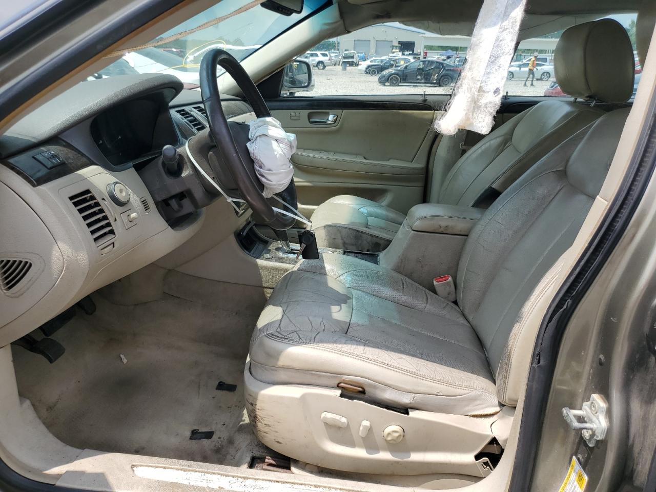 2011 Cadillac Dts Luxury Collection VIN: 1G6KD5E68BU114754 Lot: 63165215