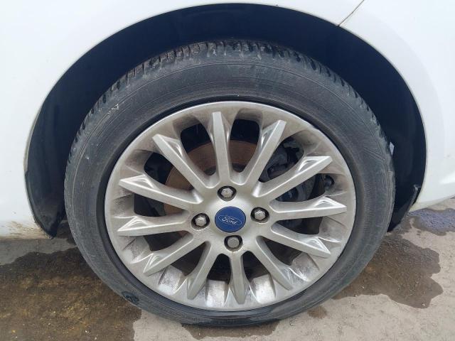 2013 FORD FIESTA TIT