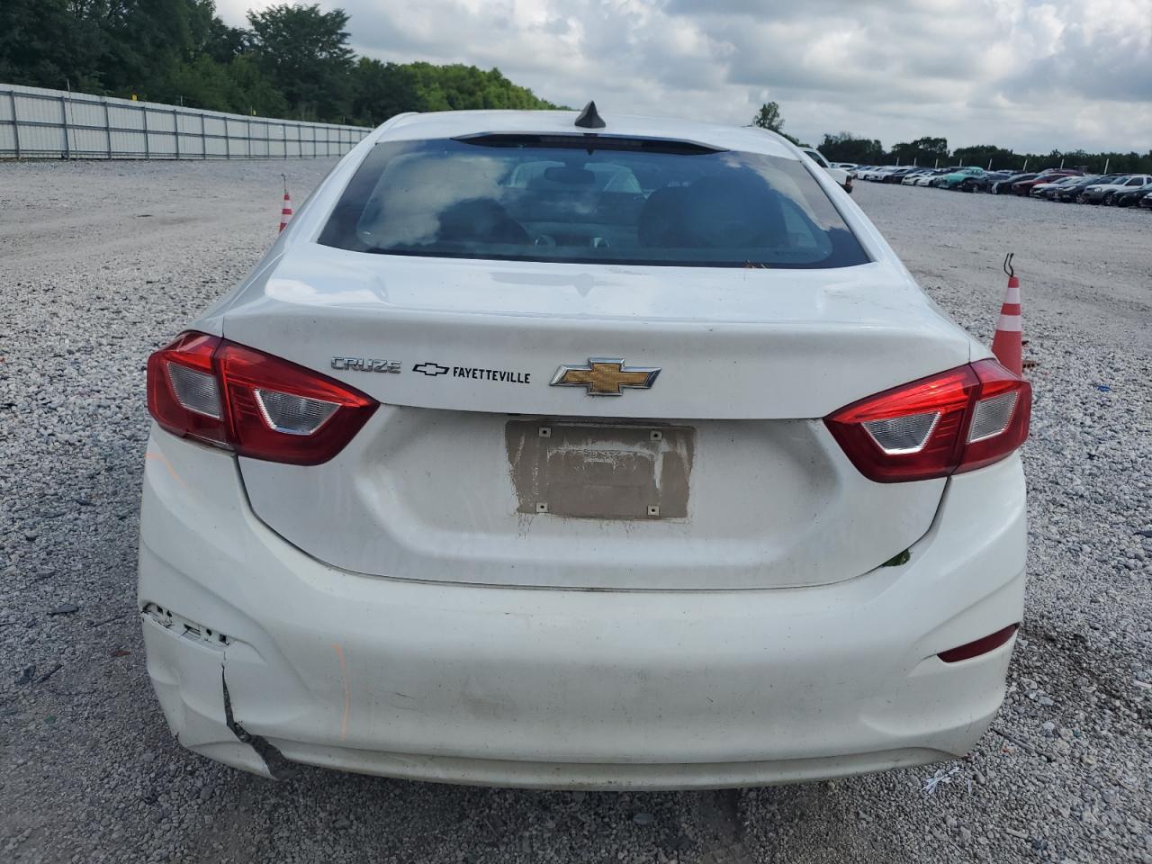 2017 Chevrolet Cruze Ls VIN: 3G1BC5SM8HS561671 Lot: 64066995