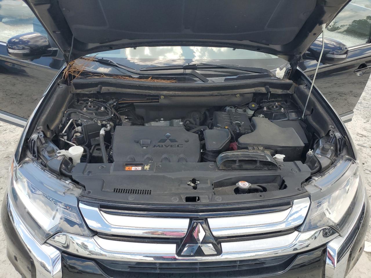 2018 Mitsubishi Outlander Se VIN: JA4AD3A3XJJ006025 Lot: 64743565