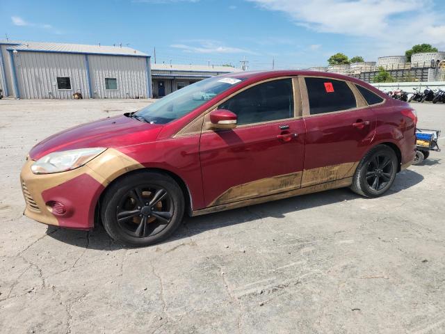Sedans FORD FOCUS 2014 Czerwony