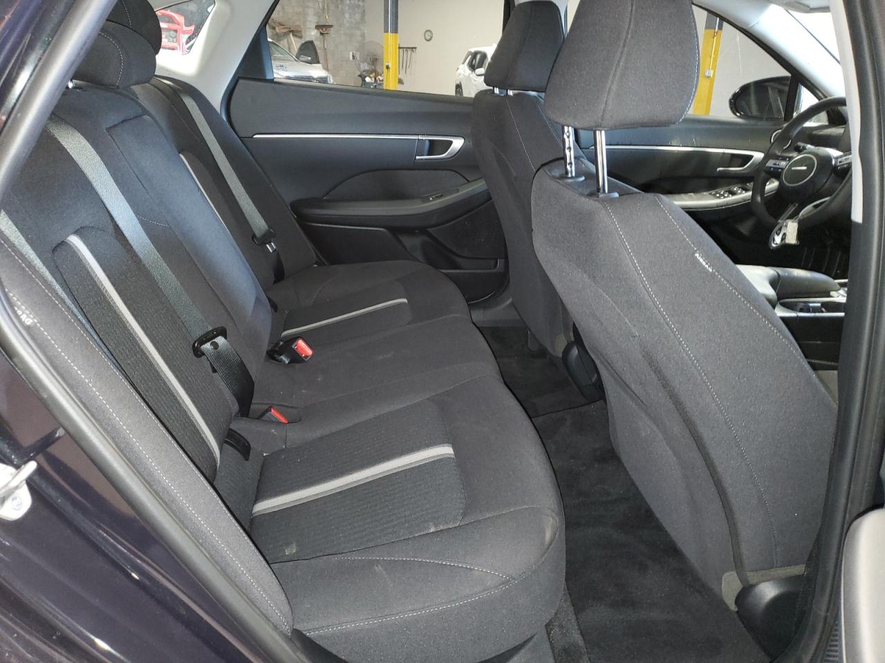 2025 Hyundai Sonata Sel VIN: KMHL64JA2SA489570 Lot: 64290905
