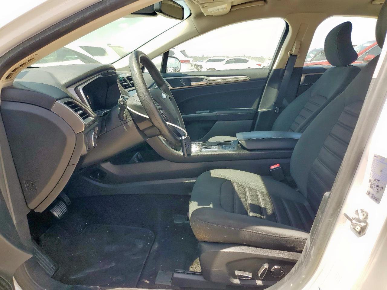 2019 Ford Fusion Se VIN: 3FA6P0LU6KR184065 Lot: 55085305