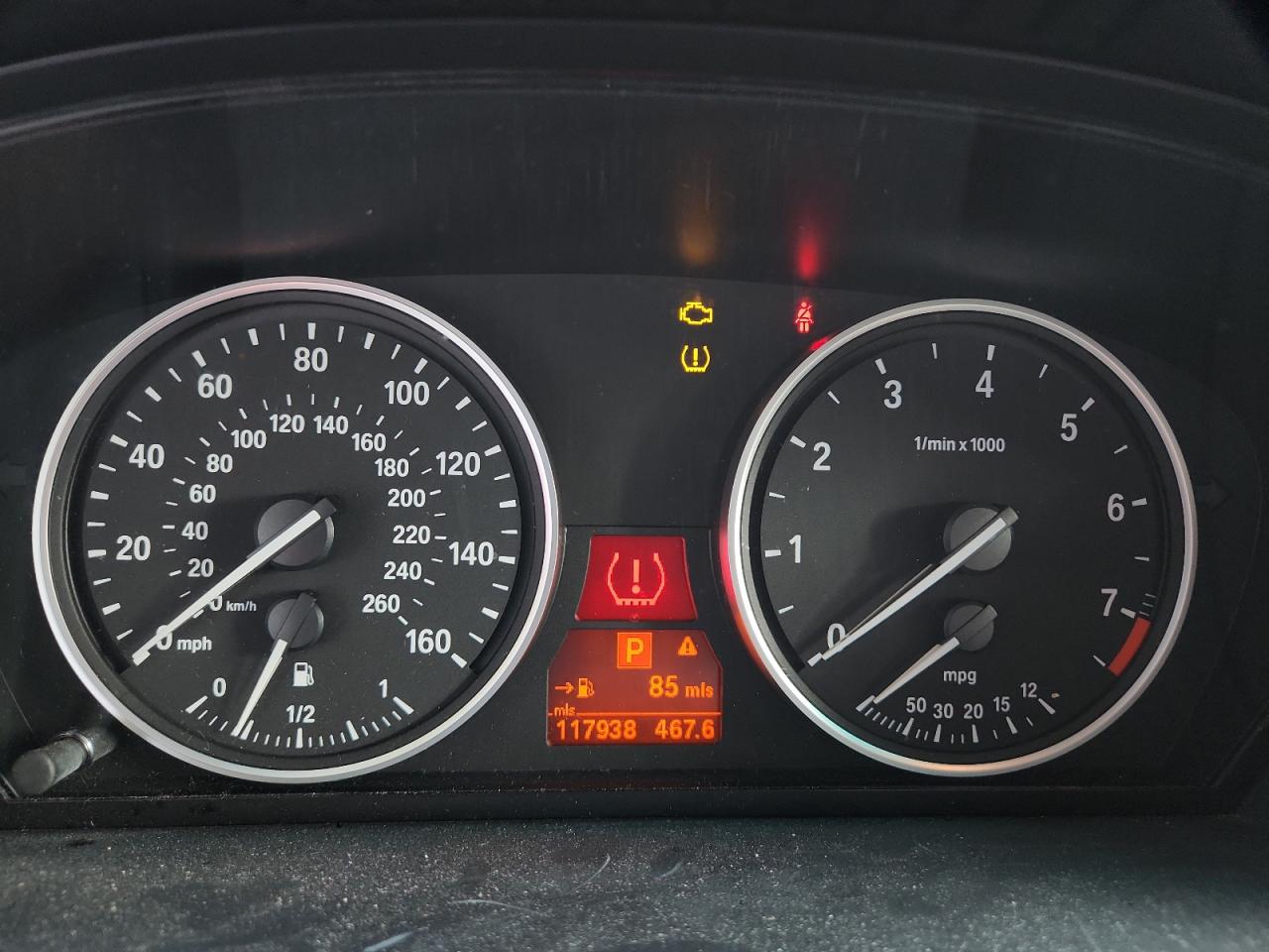 wbanv13508cz54307 WBANV13508CZ54307 2008 BMW 528 Xi