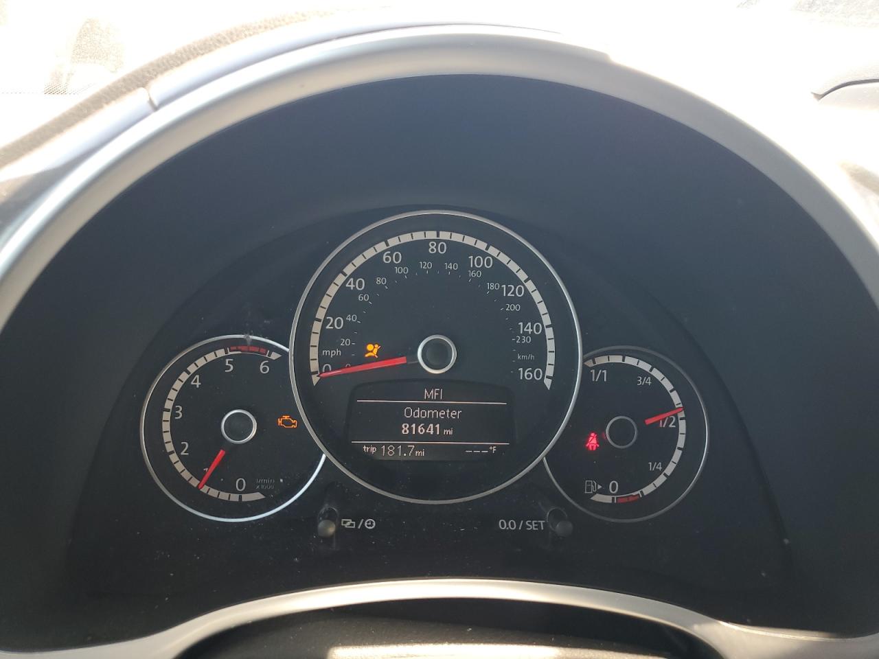 2014 Volkswagen Beetle VIN: 3VW5L7AT5EM819800 Lot: 63522625