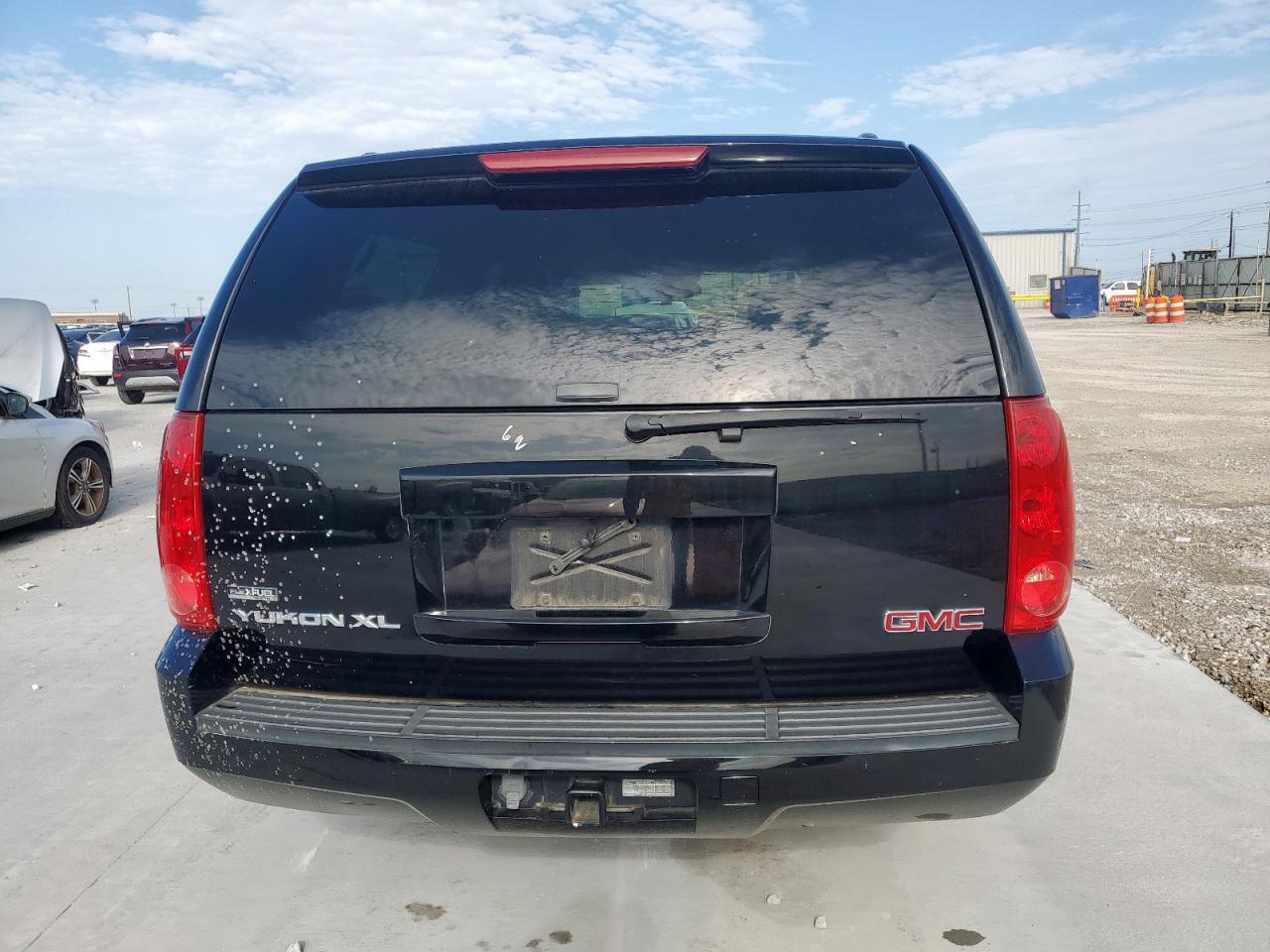 2009 GMC Yukon Xl C1500 Sle VIN: 1GKFC26009J109624 Lot: 64796185