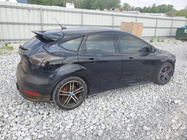 Hatchbacks FORD FOCUS 2016 Czarny