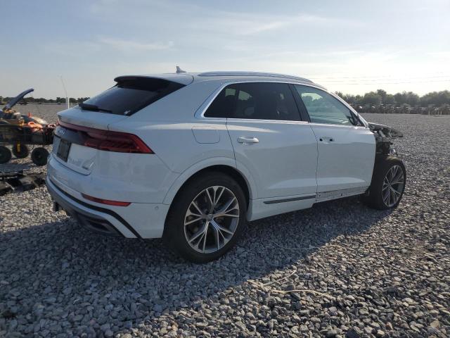 AUDI Q8 2021 Biały