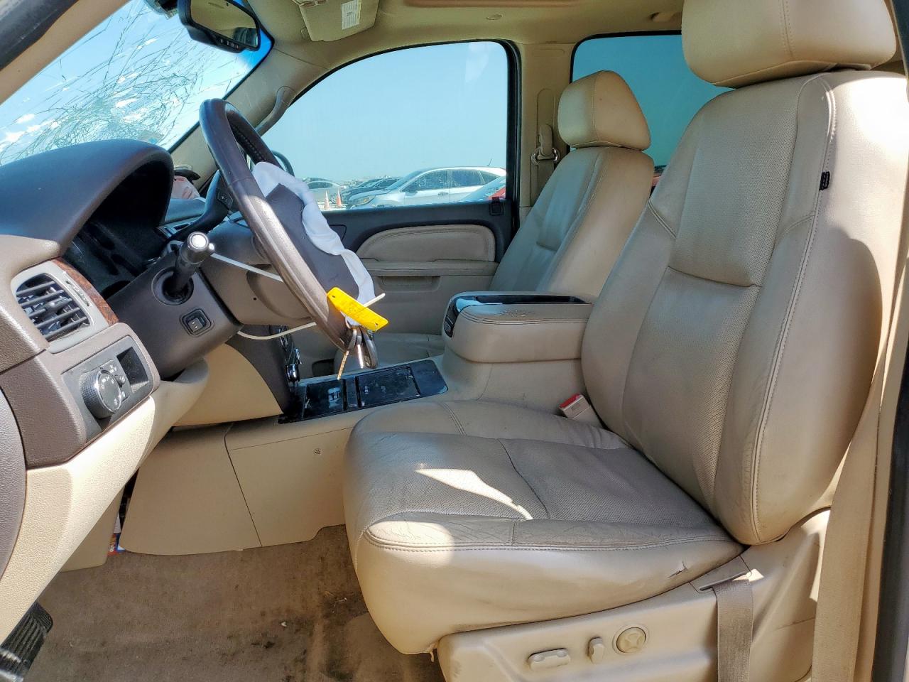 2011 GMC Yukon Xl Denali VIN: 1GKS1MEF6BR355834 Lot: 64033075