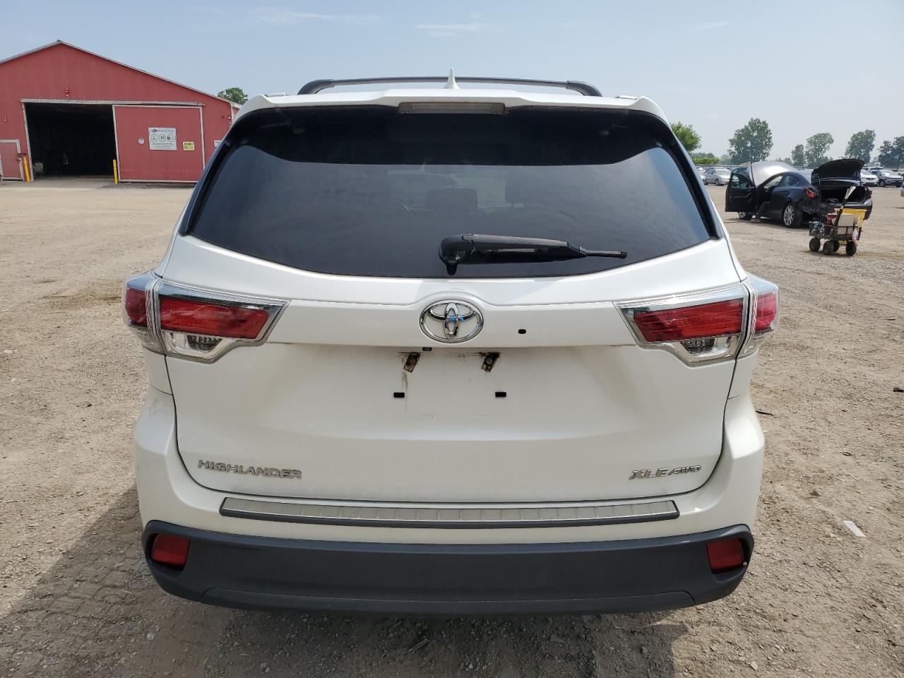 2016 Toyota Highlander Xle VIN: 5TDJKRFH3GS344932 Lot: 63082165