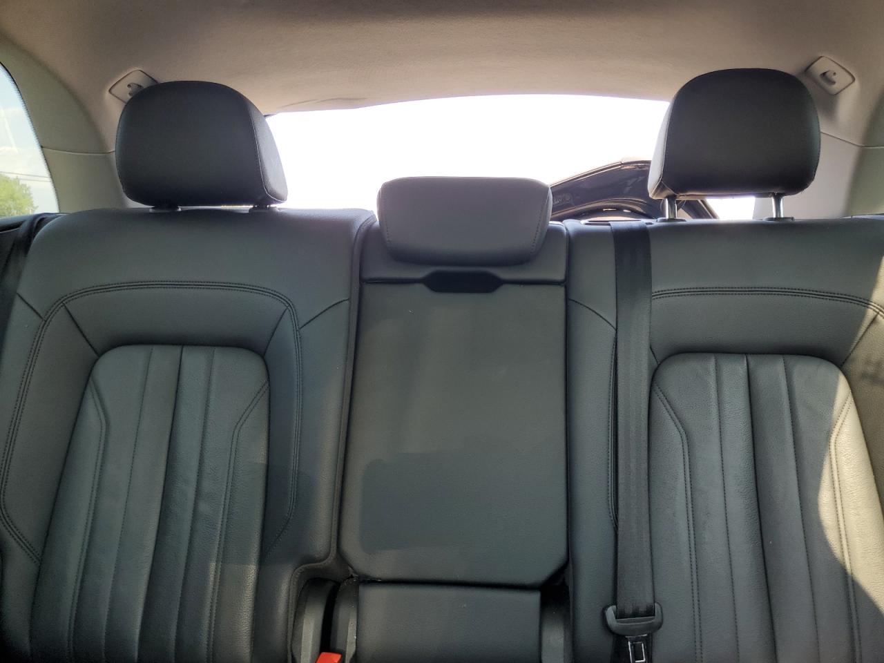 2018 Audi Q5 Premium VIN: WA1ANAFY6J2096967 Lot: 66810135