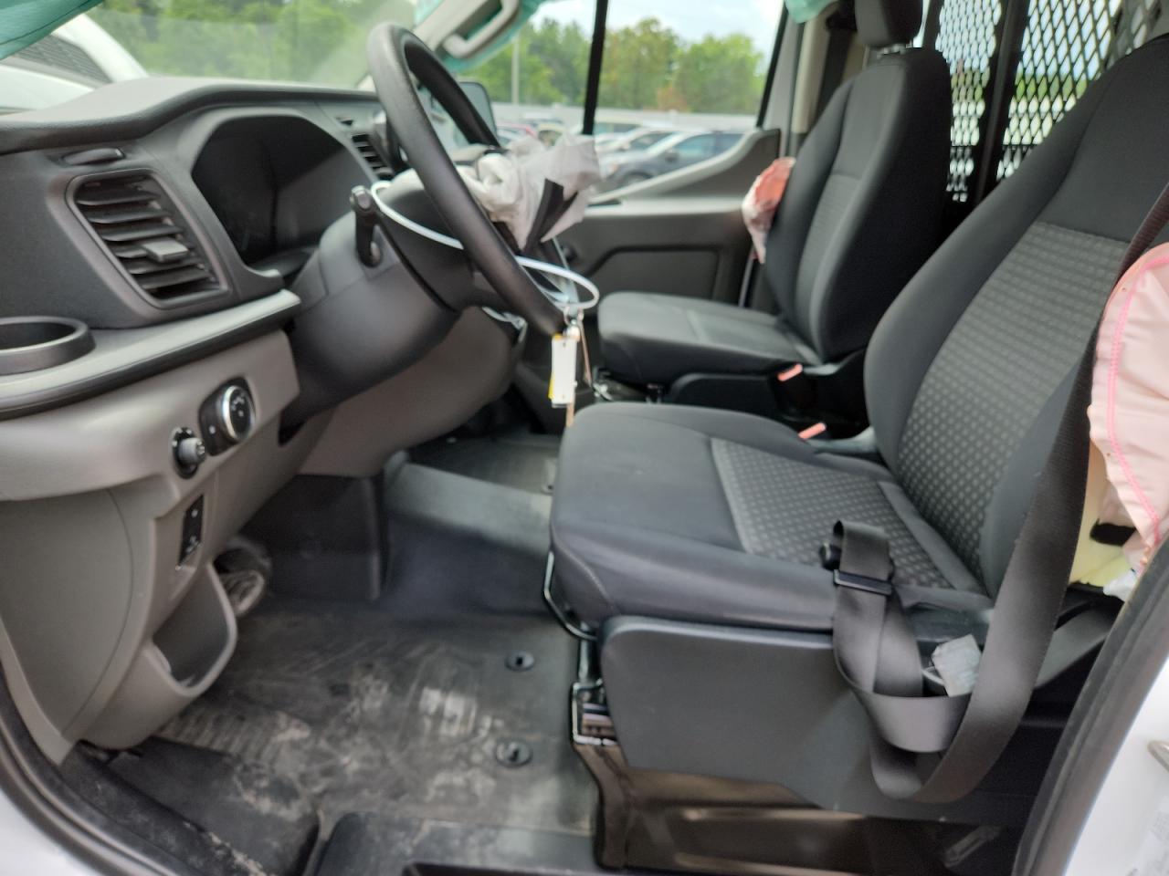 2023 Ford Transit 250 VIN: 1FTBR2Y8XPKA44641 Lot: 63796905