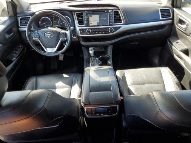  TOYOTA HIGHLANDER 2017 Silver