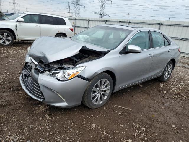  TOYOTA CAMRY 2017 Srebrny