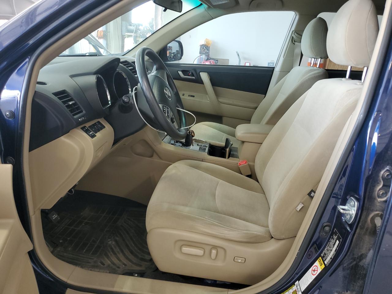 2012 Toyota Highlander Base VIN: 5TDZK3EH8CS071711 Lot: 64956675