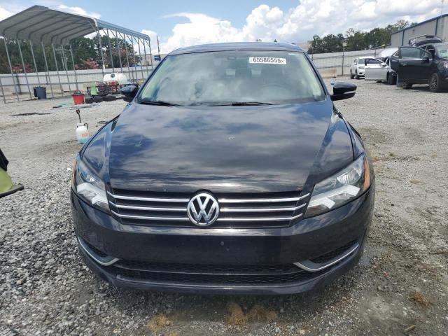 Sedans VOLKSWAGEN PASSAT 2014 Czarny