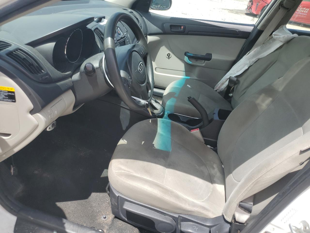 knaft4a28d5648961 KNAFT4A28D5648961 2013 Kia Forte Lx