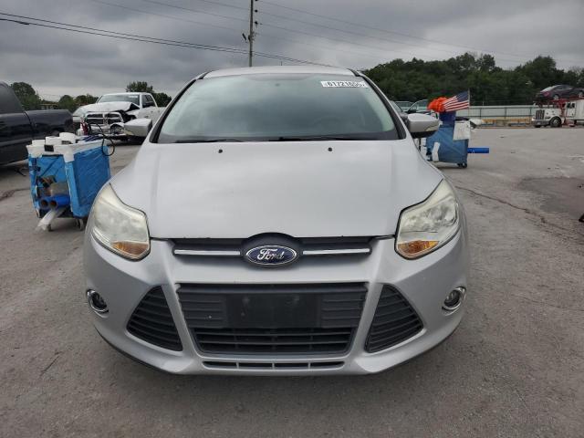Sedans FORD FOCUS 2014 Silver
