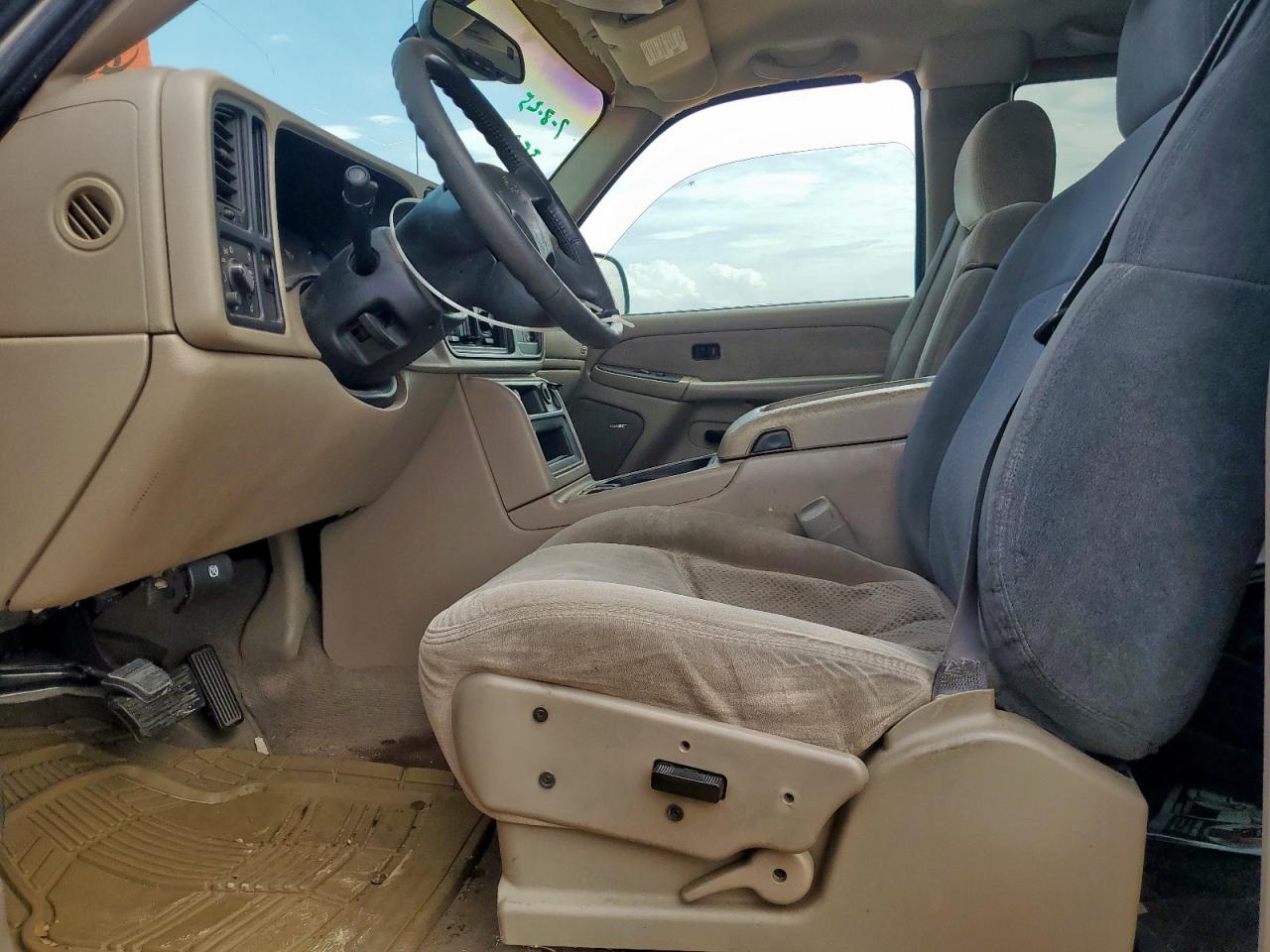 2003 Chevrolet Silverado C1500 VIN: 2GCEC19V531144265 Lot: 64817645
