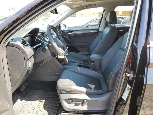  VOLKSWAGEN TIGUAN 2022 Черный