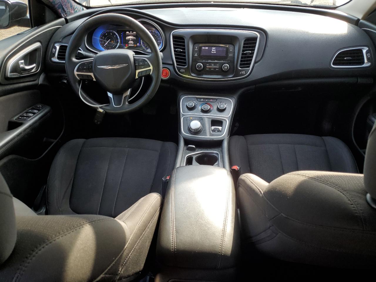 2015 Chrysler 200 Lx VIN: 1C3CCCFB1FN737318 Lot: 65138295