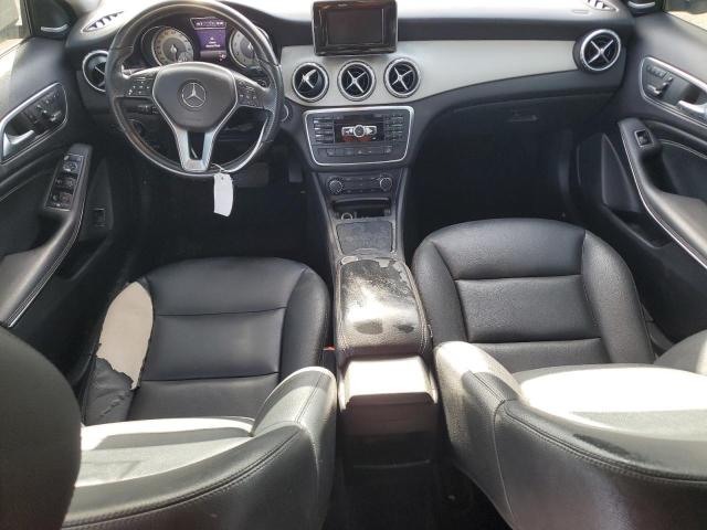Parquets MERCEDES-BENZ GLA-CLASS 2015 Biały