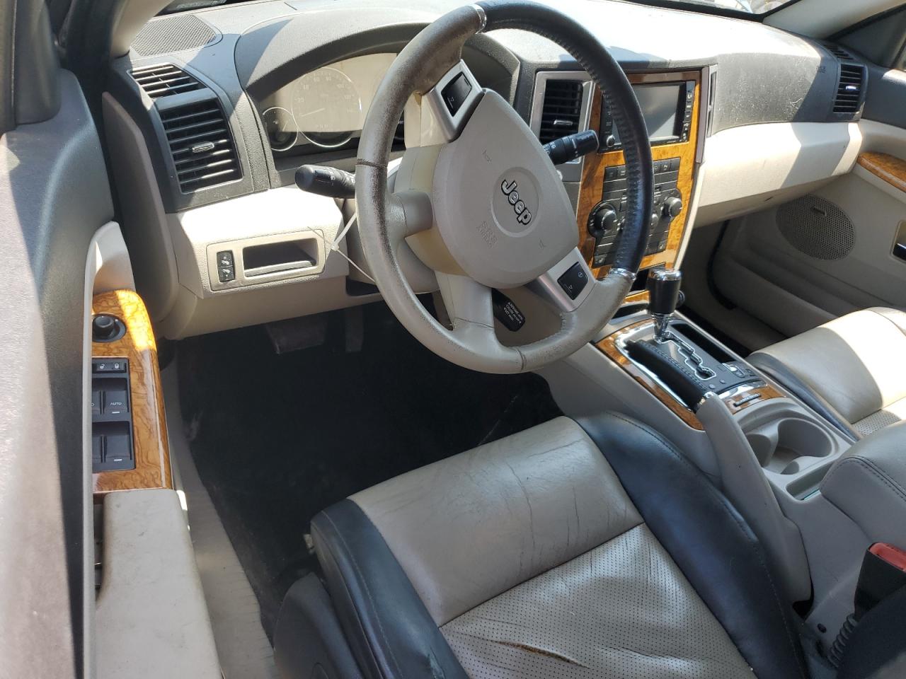 2008 Jeep Grand Cherokee Limited VIN: 1J8HR58218C189739 Lot: 65578735