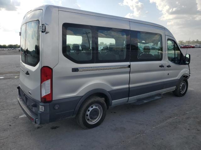 Minivans FORD TRANSIT 2016 Srebrny