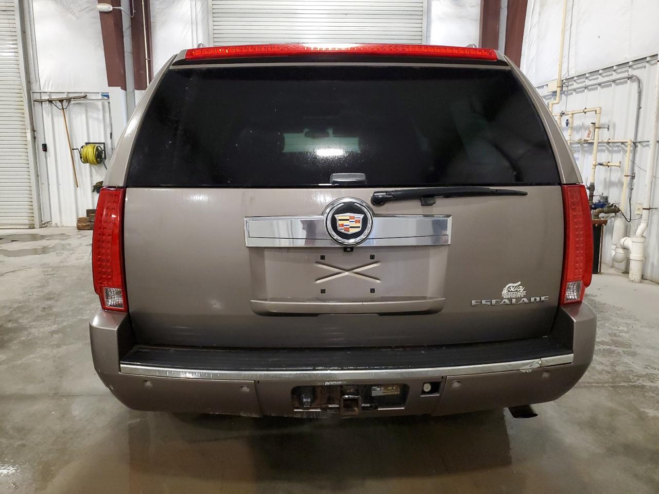 2013 Cadillac Escalade Esv Luxury VIN: 1GYS4HEF6DR319584 Lot: 64249015