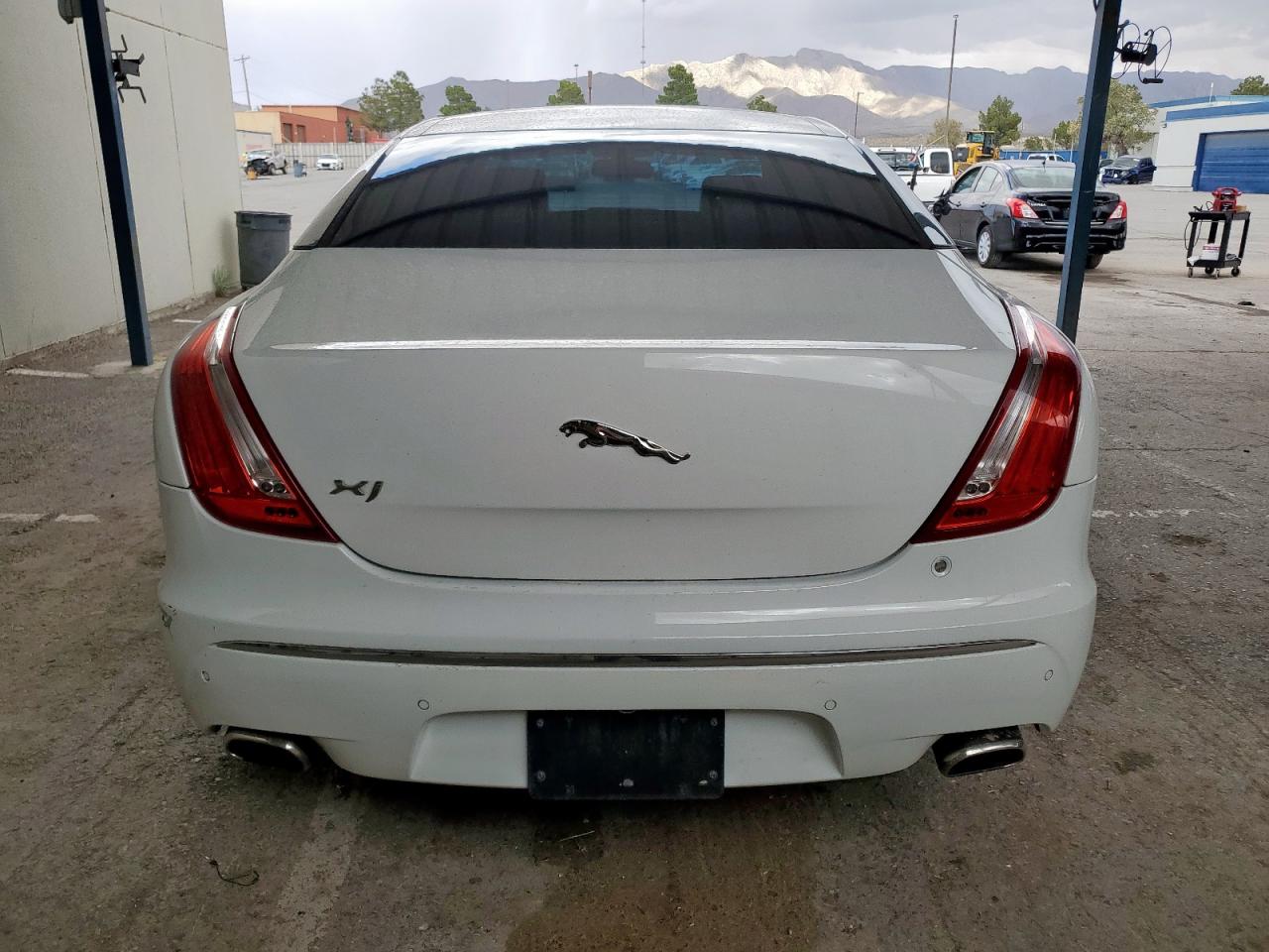 2011 Jaguar Xj VIN: SAJWA1CB2BLV07172 Lot: 63343085