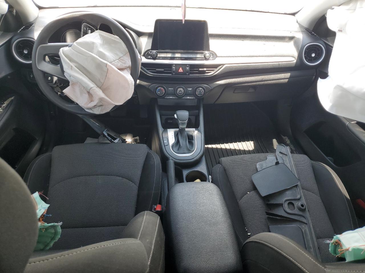 2023 Kia Forte Lx VIN: 3KPF24AD0PE585709 Lot: 64291135