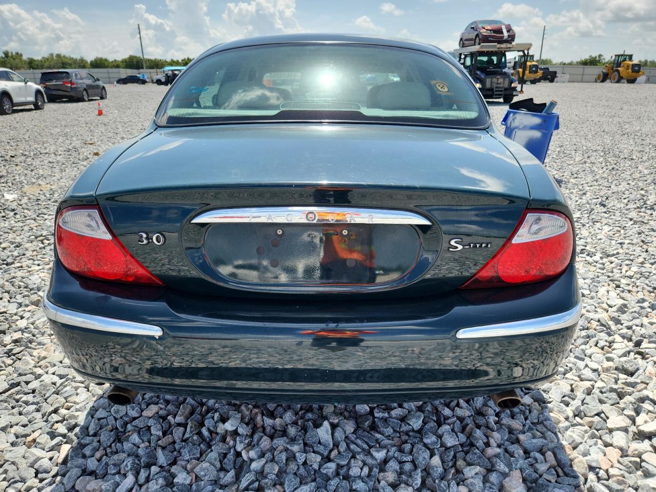 2000 Jaguar S-Type VIN: SAJDA01C3YFL13979 Lot: 63673355