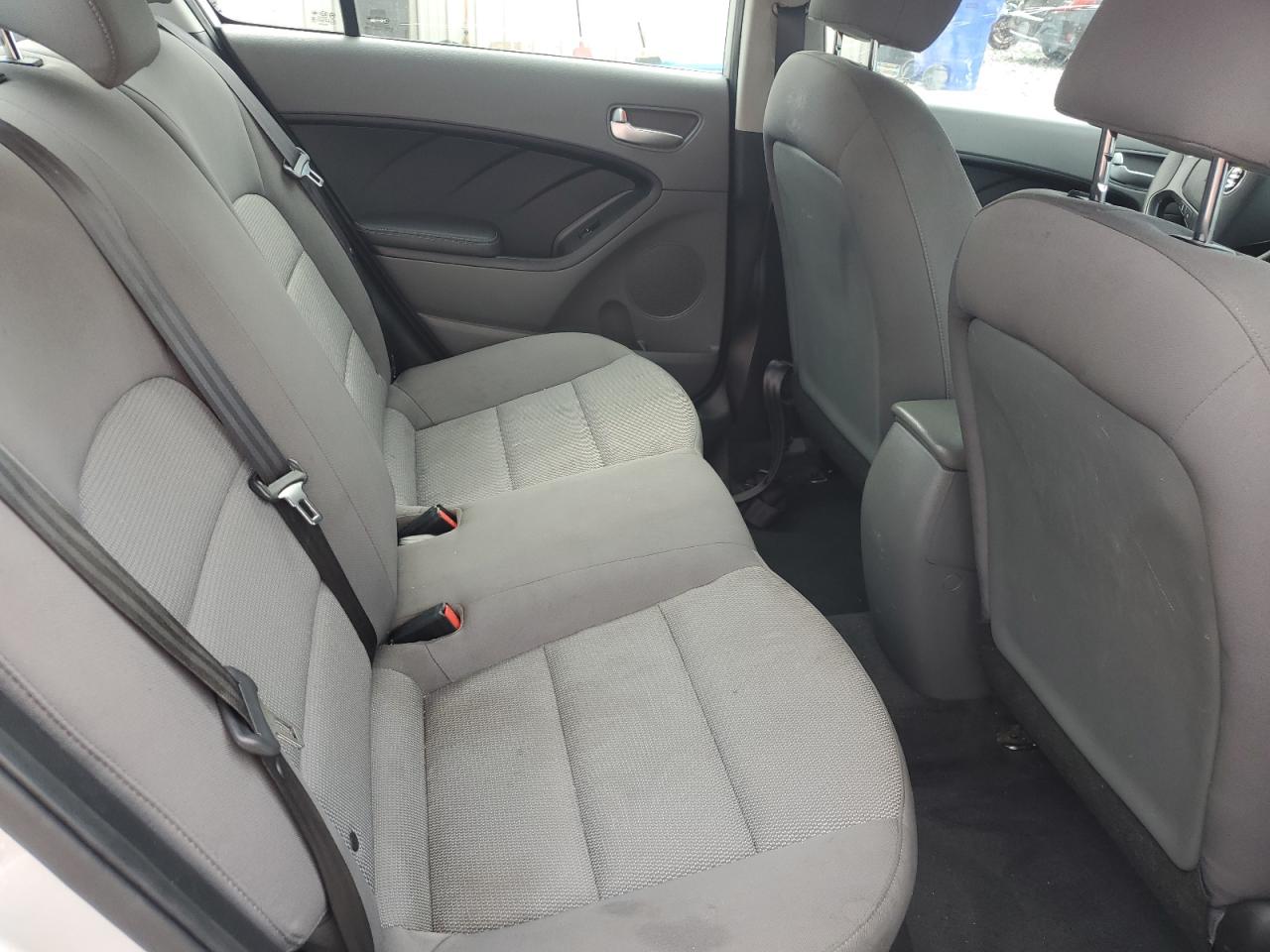 2017 Kia Forte Lx VIN: 3KPFK4A70HE112680 Lot: 64302585