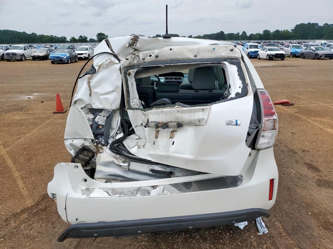 2015 Toyota Prius V VIN: JTDZN3EUXFJ039347 Lot: 65562855