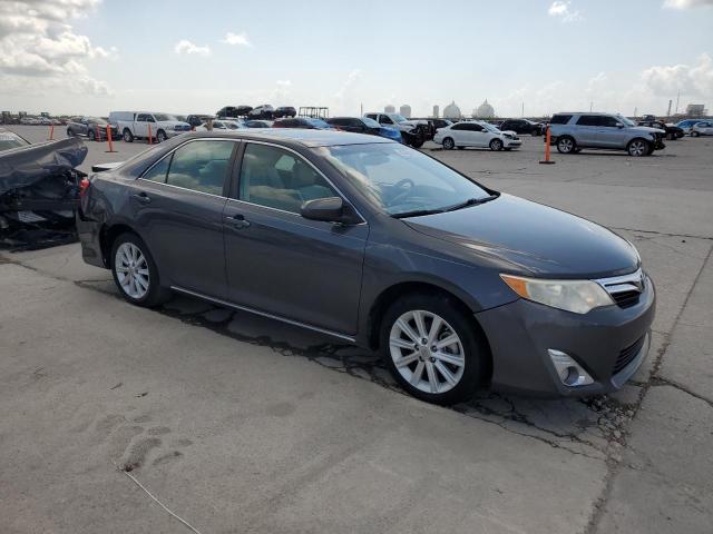 Sedans TOYOTA CAMRY 2012 Szary